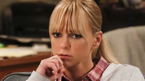 how many seasons of the show mom are there|why anna faris left mom.